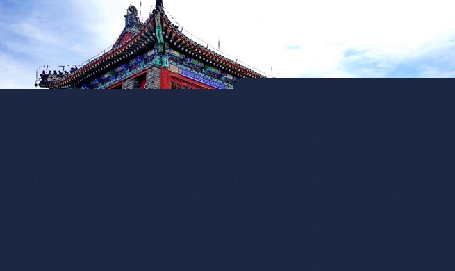 Tourists visit Shanhaiguan Pass in north China's Hebei