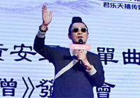 黃安自曝&ldquo;妻管嚴&rdquo; 唱&ldquo;民族風&rdquo;跳&ldquo;小蘋果&rdquo;