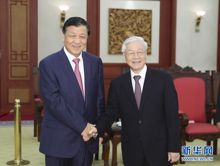 應(yīng)越南共產(chǎn)黨邀請(qǐng)，中共中央政治局常委、中央書記處書記劉云山9月18日至19日對(duì)越南進(jìn)行正式訪問(wèn)。這是9月18日，劉云山在河內(nèi)會(huì)見(jiàn)越共中央總書記阮富仲。 新華社記者 丁林 攝