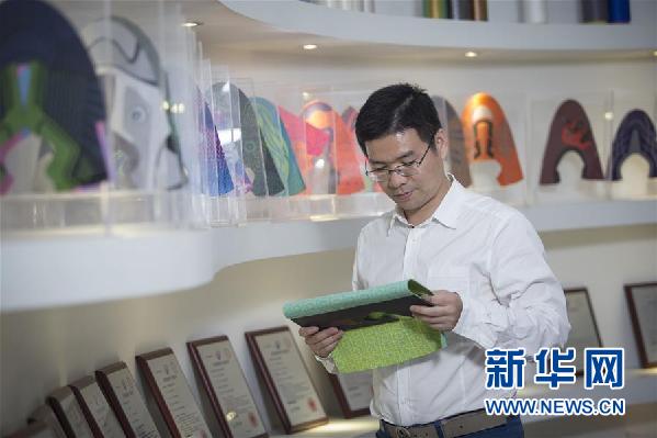 （十九大時光·圖文互動）（3）青春，在夢想的引領下飛揚——來自基層蹲點現場的報道