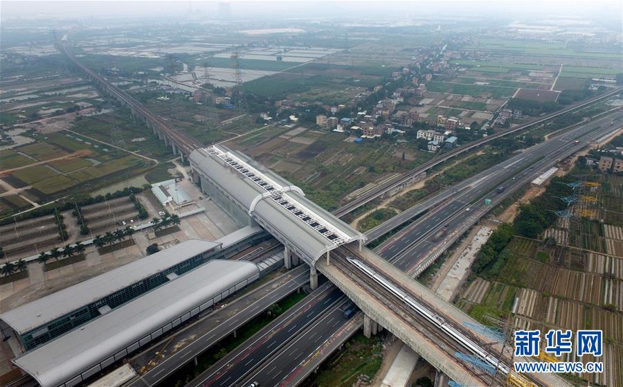（新華全媒頭條&middot;圖文互動）（2）開創(chuàng)融合新格局　探索發(fā)展新路徑&mdash;&mdash;推進粵港澳大灣區(qū)建設(shè)一年間