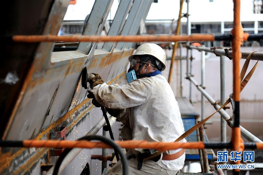 （圖文互動）（2）我國第一艘自主建造的極地科考破冰船&ldquo;雪龍2&rdquo;號雄姿初現 