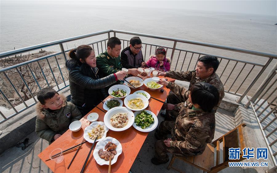 （新華全媒頭條&middot;圖文互動(dòng)）（6）守島，就是守國&mdash;&mdash;記新時(shí)代的奮斗者王繼才