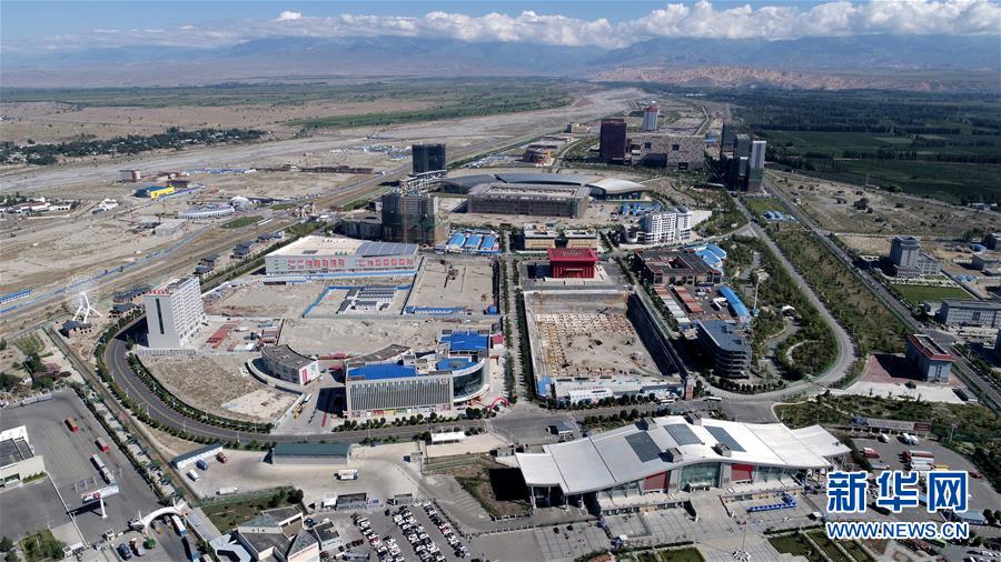 （新華全媒頭條&middot;圖文互動(dòng)）（5）揮寫中國與世界交融發(fā)展新畫卷&mdash;&mdash;以習(xí)近平同志為核心的黨中央引領(lǐng)中國深層次全方位開放紀(jì)實(shí)