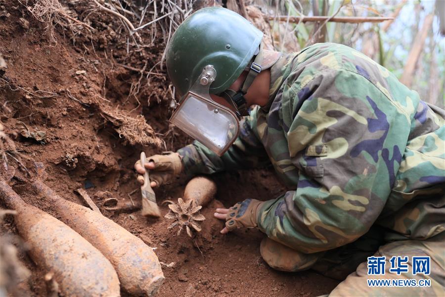 （圖文互動(dòng)）（1）和平年代，離死神最近的人——南部戰(zhàn)區(qū)陸軍云南掃雷大隊(duì)邊境掃雷排爆記事