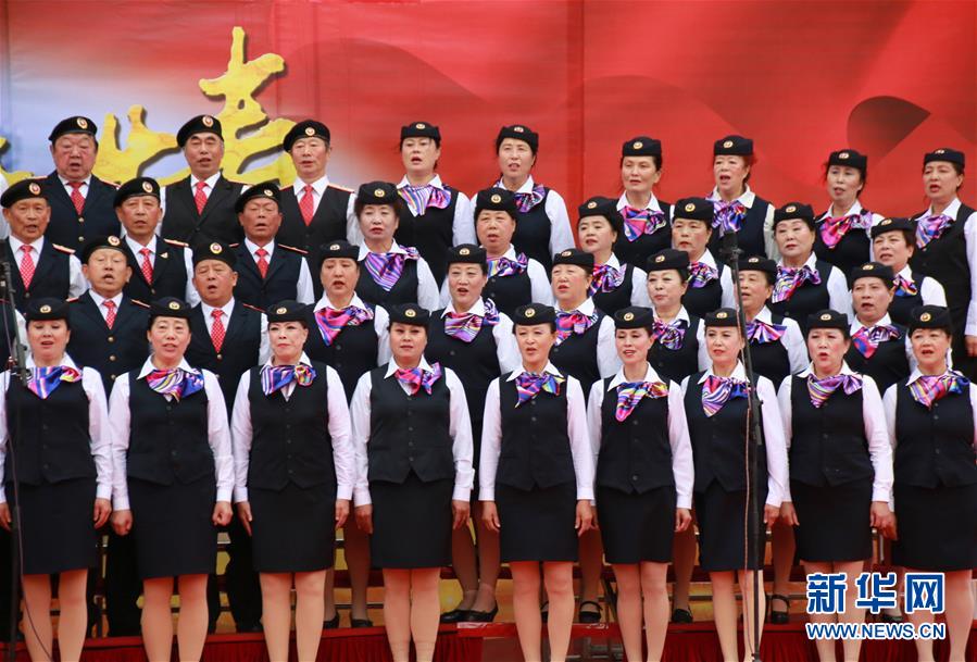 （在習近平新時代中國特色社會主義思想指引下——新時代新作為新篇章·圖文互動）（3）歡樂的“精氣神兒”從哪來？——“東北小延安”用“文化密鑰”解鎖基層治理