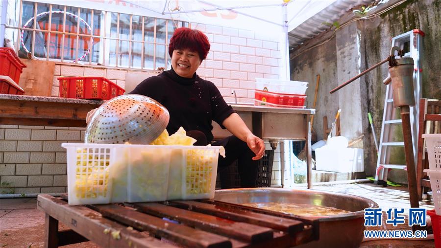 （鄉村振興&middot;圖文互動）（2）&ldquo;生活的滋味都在泡菜里&rdquo;&mdash;&mdash;江西瑞金&ldquo;華嬤嬤&rdquo;奮斗記