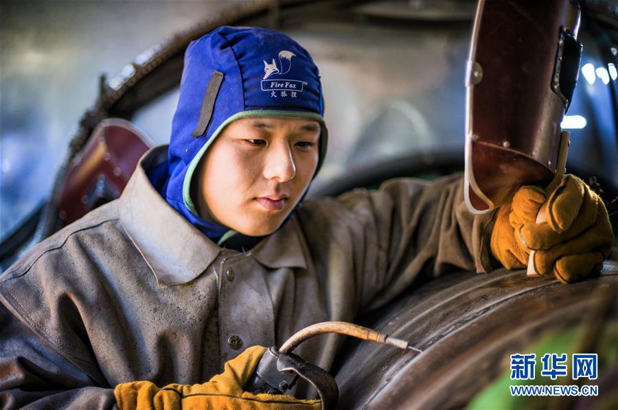 （新華全媒頭條&middot;愛國情 奮斗者&middot;圖文互動）（3）以青春之我，創青春中國&mdash;&mdash;寫在五四運動100周年之際