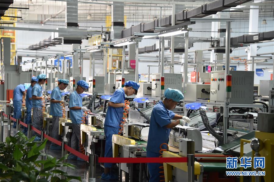 （新華全媒頭條&middot;圖文互動）（7）億萬人民的奮斗史詩&mdash;&mdash;獻給共和國70年光輝歷史的創(chuàng)造者