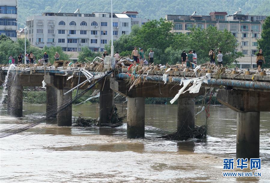 (關注“利奇馬”·圖文互動)(5)古城洪災 八方馳援——洪水災害下的浙江臨海現場目擊