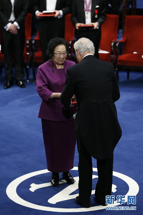 （壯麗70年&middot;奮斗新時代&mdash;&mdash;共和國榮光&middot;圖文互動）（3）屠呦呦：與青蒿結緣 用中醫藥造福世界