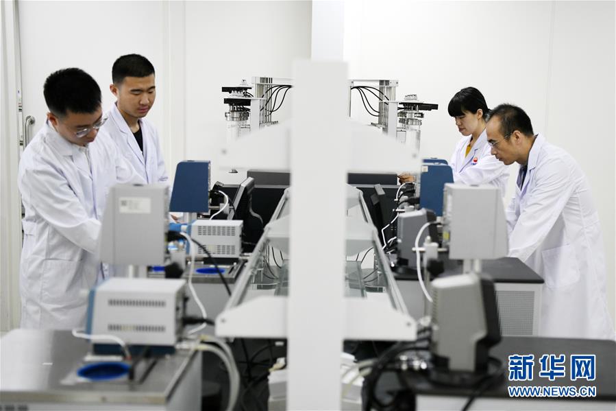 （圖文互動）（8）當好標桿旗幟 建設百年油田&mdash;&mdash;寫在大慶油田發現60周年之際