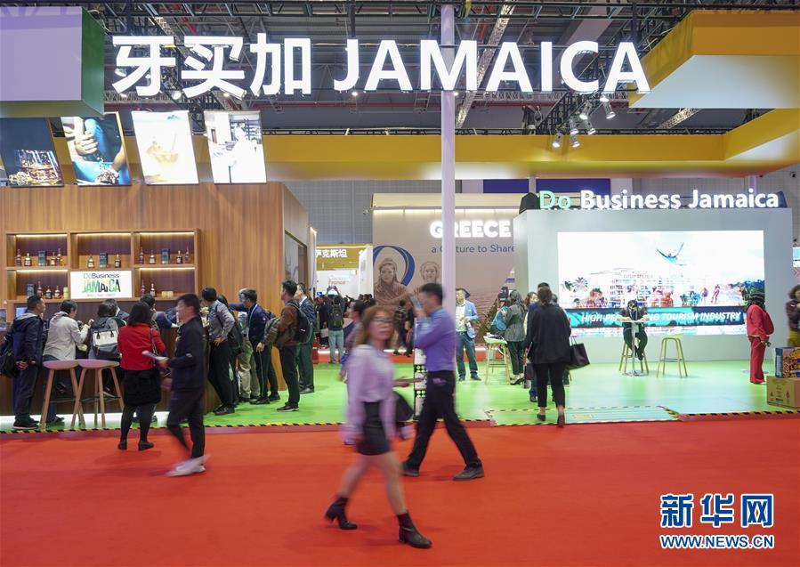 （新華全媒頭條&middot;圖文互動(dòng)）（15）秋天里的樂(lè)章&mdash;&mdash;第二屆中國(guó)國(guó)際進(jìn)口博覽會(huì)巡禮