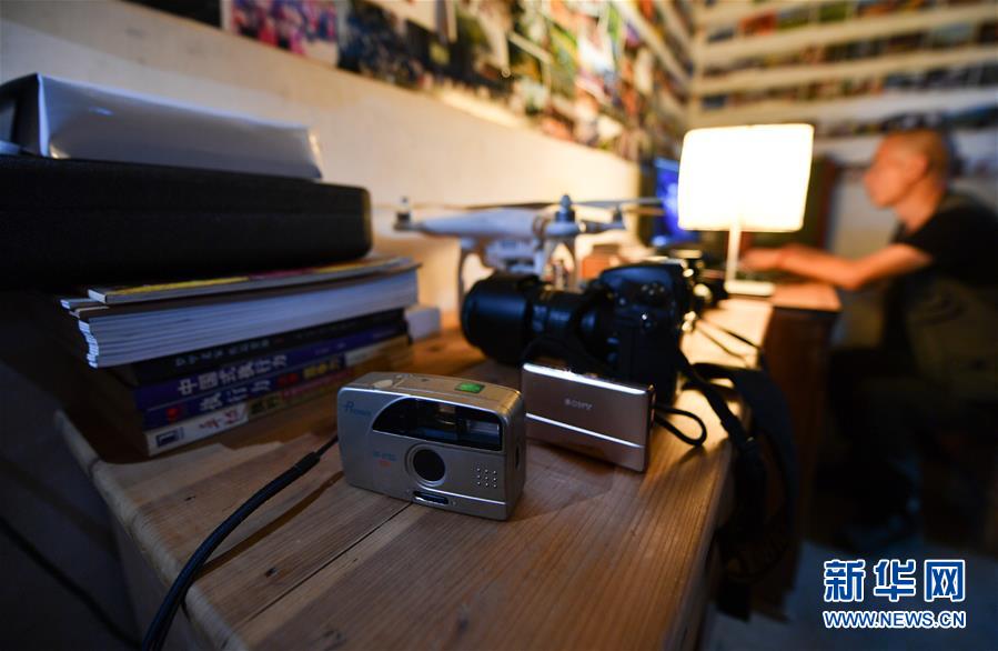 （圖文互動）（7）鄉(xiāng)村攝影師、鄉(xiāng)村&ldquo;模特&rdquo;、民宿店主&mdash;&mdash;鄉(xiāng)村旅游推動婺源農(nóng)民生活方式發(fā)生新變化