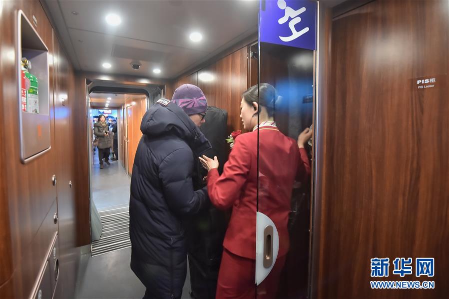 （新華全媒頭條&middot;圖文互動）（7）百年跨越，逐夢京張&mdash;&mdash;寫在京張高鐵開通暨中國高鐵突破3.5萬公里之際