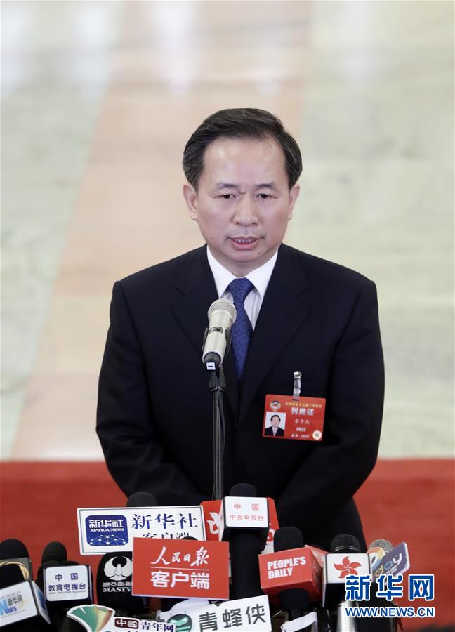 （兩會(huì)·面對(duì)面）（11）采訪(fǎng)部長(zhǎng)