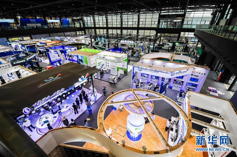 （新華全媒頭條&middot;圖文互動）（6）勇立潮頭御風行&mdash;&mdash;以習近平同志為核心的黨中央2019年治國理政評述