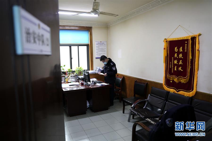 （聚焦疫情防控&middot;圖文互動）（3）&ldquo;戰疫&rdquo;時期&ldquo;雙一線&rdquo;夫妻的愛情：一手平安 一手健康