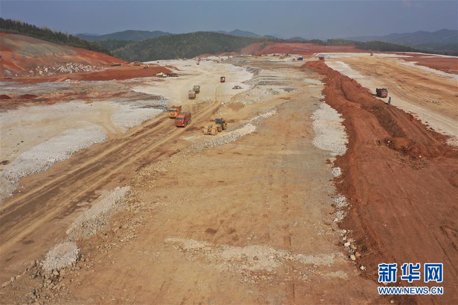 (圖文互動)(1)防疫復工齊抓 力促早日通航——湖南郴州北湖機場建設復工側記