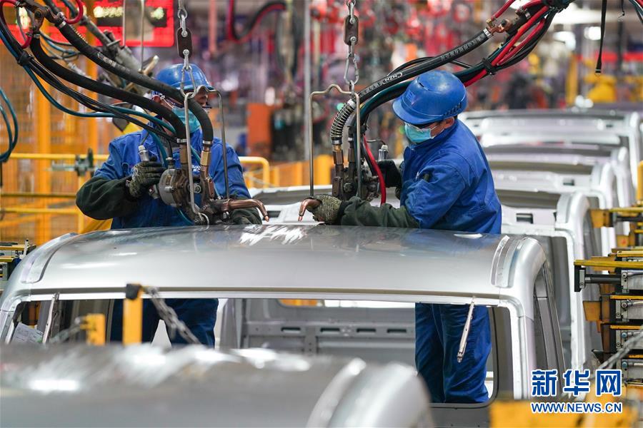 （在習近平新時代中國特色社會主義思想指引下&mdash;&mdash;新時代新作為新篇章&middot;習近平總書記關切事&middot;圖文互動）（16）精準發力抓統籌&mdash;&mdash;各地落實&ldquo;分區分級&rdquo;有序恢復生產生活