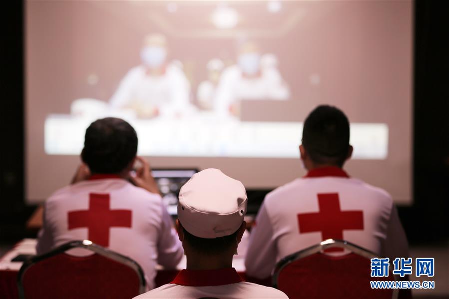 （國(guó)際疫情&middot;圖文互動(dòng)）（1）通訊：經(jīng)驗(yàn)豐富裝備精良 中國(guó)專家組在伊拉克助力抗疫