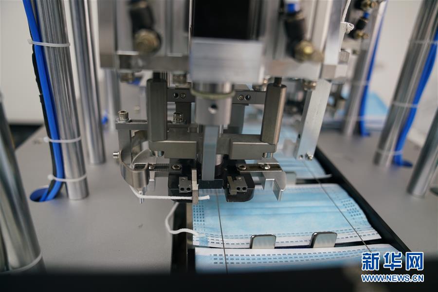 （聚焦疫情防控&middot;圖文互動(dòng)）（2）口罩機(jī)&ldquo;微創(chuàng)新&rdquo;里的工匠精神