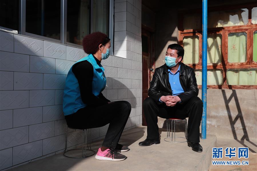 （新華全媒頭條&middot;圖文互動）（4）特殊時期，他們這樣履職&mdash;&mdash;全國人大代表這個春天在行動