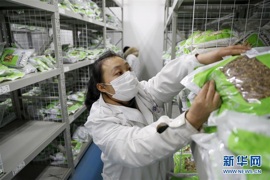 (在習近平新時代中國特色社會主義思想指引下——新時代新作為新篇章·習近平總書記關切事·圖文互動)(4)穩住千家萬戶的“飯碗”——各地積極穩就業化解疫情影響