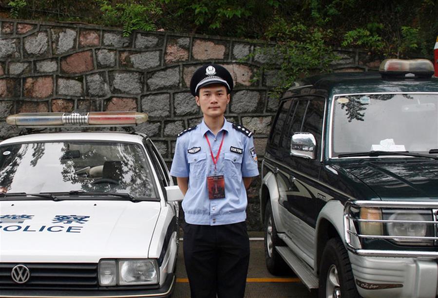 （為了民族復興&middot;英雄烈士譜&middot;圖文互動）張寧海：&ldquo;請跟我走，我來為大家照亮&hellip;&hellip;&rdquo;