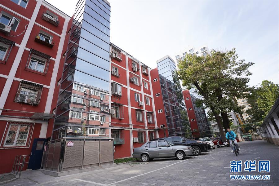 （新華全媒頭條&middot;圖文互動）（1）88級臺階，終于不再是座&ldquo;山&rdquo;？&mdash;&mdash;北京老舊小區加裝電梯現狀調查