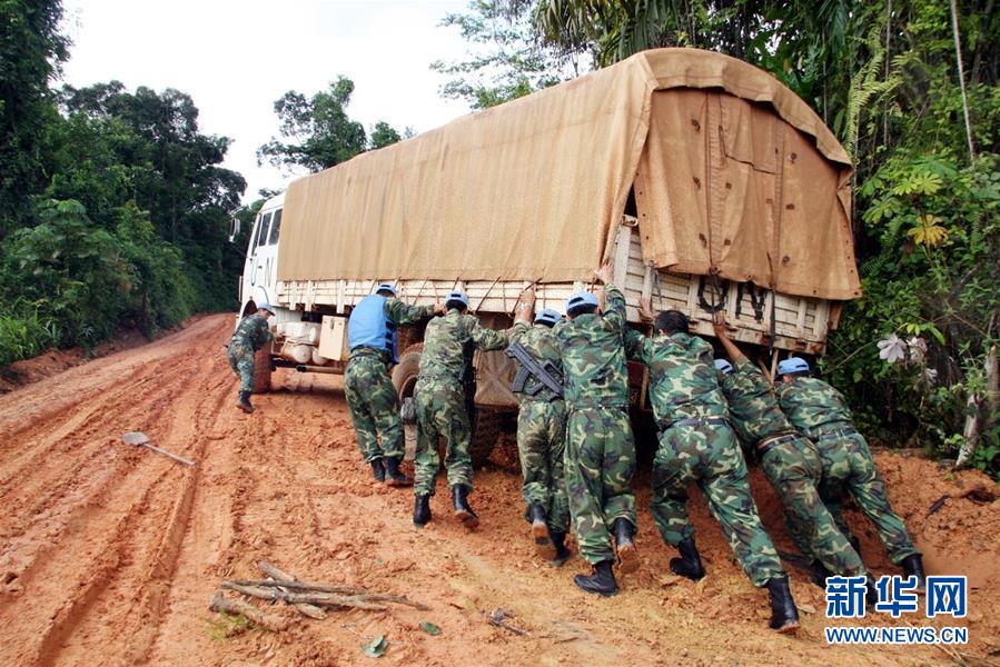 （新華全媒頭條&middot;圖文互動）（2）崢嶸歲月30年 中國藍盔衛和平