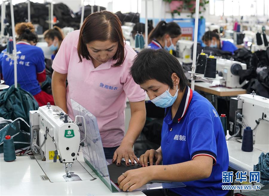 （決戰決勝脫貧攻堅&middot;圖文互動）（2）紡織女工進城記