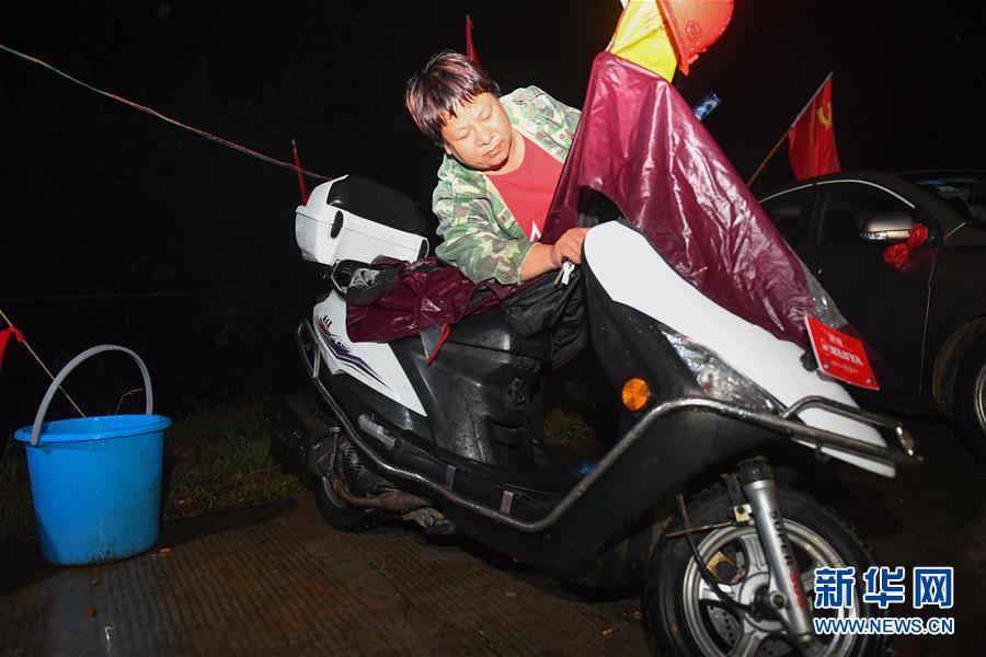 （防汛抗洪&middot;圖文互動）（6）八百里洞庭戰&ldquo;懸湖&rdquo;