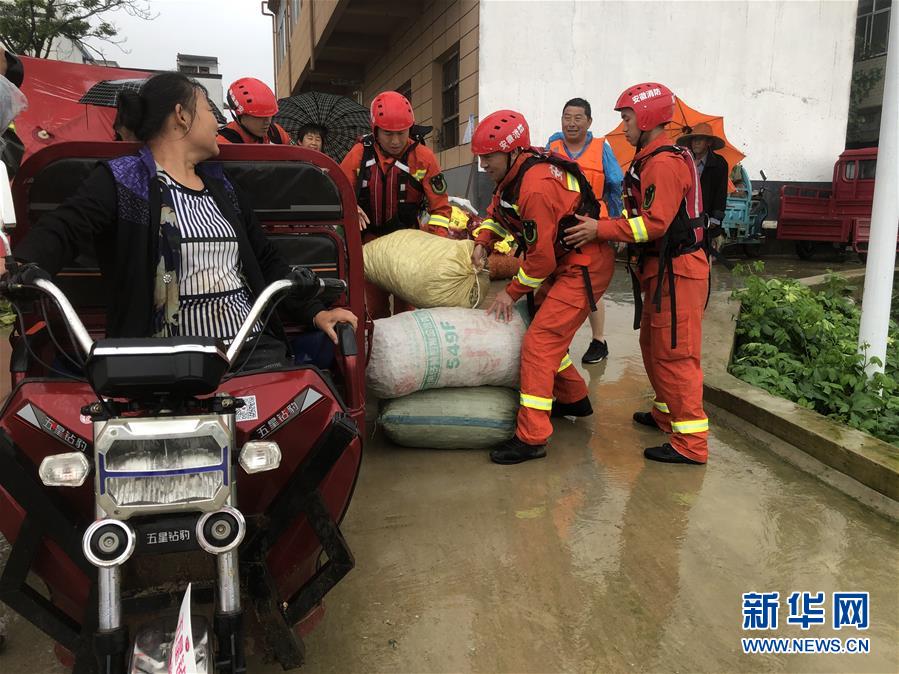 （防汛抗洪·圖文互動）（1）王家壩，你還好嗎？——二探“千里淮河第一閘”開閘后的水中莊臺