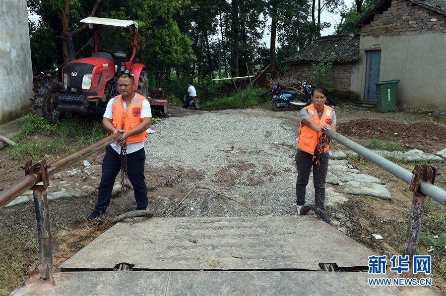 （新華全媒頭條&middot;圖文互動）（7）筑起共御水患的鋼鐵長堤&mdash;&mdash;戰洪一線的&ldquo;干群關系新答卷&rdquo;