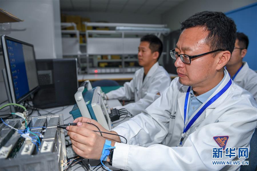 （在習近平新時代中國特色社會主義思想指引下——新時代新作為新篇章·習近平總書記關切事·圖文互動）（3）終不悔為國為民，攀高峰只爭朝夕——來自科學家們的動人故事