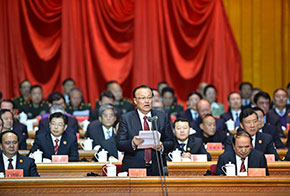 新疆維吾爾自治區主席雪克來提&middot;扎克爾主持大會