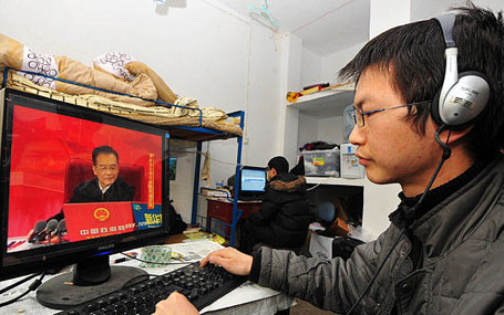 2010年網友關注溫家寶總理接受中國政府網、新華網聯(lián)合專訪