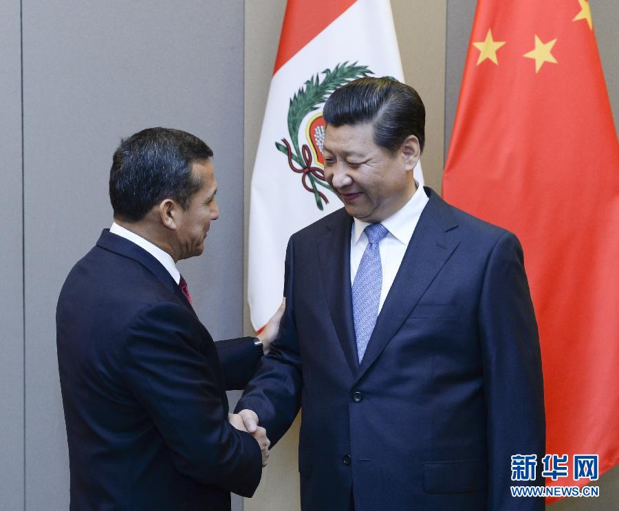7月16日，國家主席習近平在巴西首都巴西利亞會見秘魯總統烏馬拉。新華社記者 劉建生 攝 