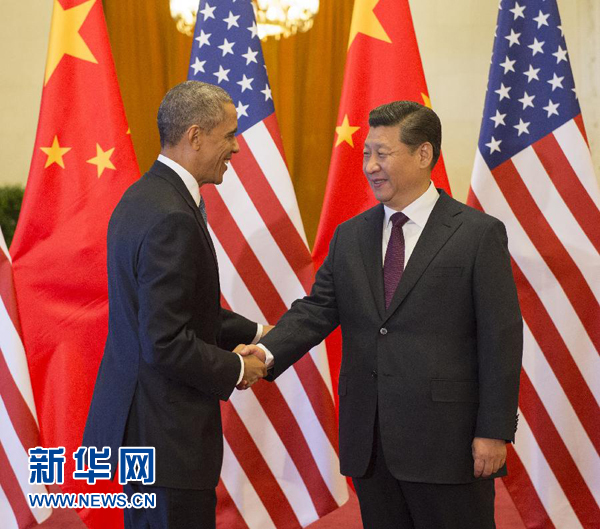 11月12日，國家主席習(xí)近平在北京人民大會(huì)堂舉行歡迎儀式，歡迎美國總統(tǒng)奧巴馬對(duì)中國進(jìn)行國事訪問。 新華社記者 李學(xué)仁 攝