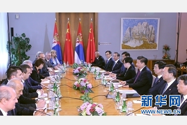 6月18日，國家主席習近平在貝爾格萊德同塞爾維亞總統尼科利奇舉行會談。 新華社記者 馬占成 攝