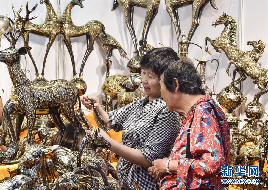 (新華全媒頭條·圖文互動)(4)東盟成為中國第二大貿(mào)易伙伴釋放哪些信號?