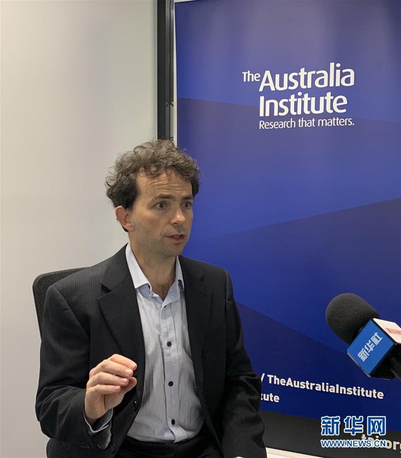 （國際疫情&middot;圖文互動）專訪：污蔑中國不利于應對疫情 各國應合作提升&ldquo;數(shù)字素養(yǎng)&rdquo;&mdash;&mdash;訪揭露新冠謠言的澳大利亞研究人員羅德&middot;坎貝爾