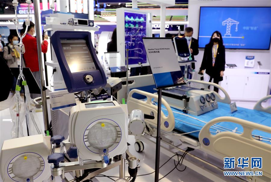 （第三屆進博會&middot;圖文互動）（10）新疫苗、新療法，進博會最&ldquo;火爆&rdquo;展區見聞