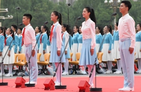 聽共青團(tuán)員和少先隊(duì)員的心聲：請(qǐng)黨放心，強(qiáng)國(guó)有我！